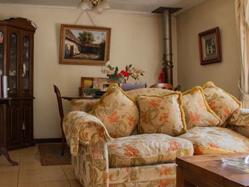 Se vende amplia casa en Parque Residencial Collao, Concepción
