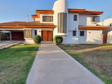 Se vende casa en Condominio Los Pensamientos de Rinconada de Los Andes
