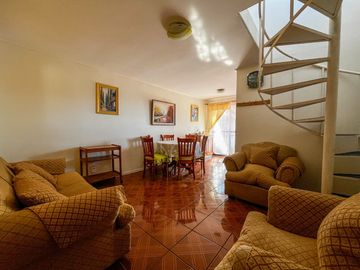Acogedora  y amplia casa en venta en sindempart. Coquimbo.