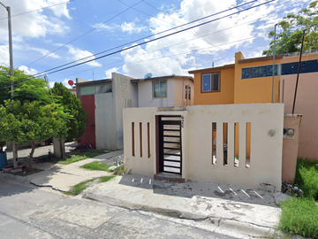 🔥 Casa en Hacienda Los Ayala – ¡Gran oportunidad!