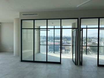 Oficina completa en Venta en Distrito V