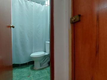 VENTA DE CASA TRES PISOS EN ICA