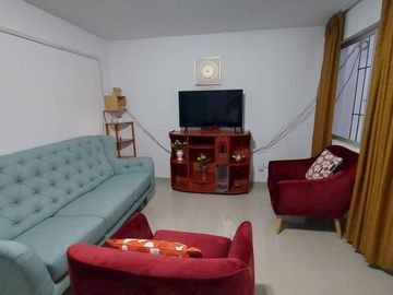 VENTA DE CASA TRES PISOS EN ICA