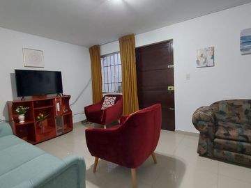 VENTA DE CASA TRES PISOS EN ICA