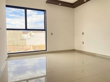 casa en venta con terreno excedente 7 x 25  jadin muy amplio