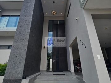 CASA EN VENTA BOSQUES DE LAS MISIONES SECTOR ENCINO CARRETERA NACIONAL ZONA SUR MONTERREY NL