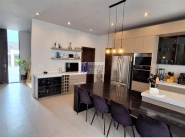 CASA EN VENTA BOSQUES DE LAS MISIONES SECTOR ENCINO CARRETERA NACIONAL ZONA SUR MONTERREY NL