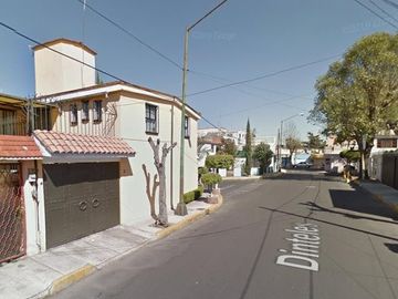 HERMOSA CASA EN VENTA EXCELENTE OPORTUNIDAD