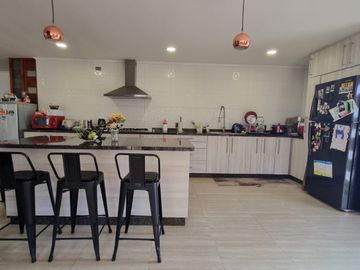 Amplia Casa en Condominio Los Robles Cayumapu