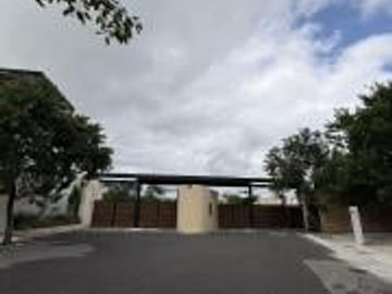 Casa en Venta en Playa del Carmen – Residencial con Padel, Alberca y Gimnasio