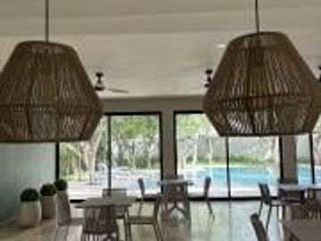 Casa en Venta en Playa del Carmen – Residencial con Padel, Alberca y Gimnasio