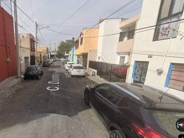 Departamento ubicada en colonia Mezquitan Guadalajara, Jalisco. Con 1 recamara y 73m2. Entre Av. Manuel Ávila Camacho y Av. Enrique Díaz de León.