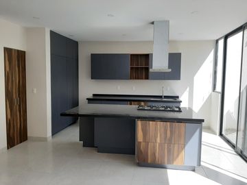 casa en venta nueva con roof garden  muy centrica en la col arbide