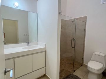 Venta - Casa de una planta en Cárdeno Residencial