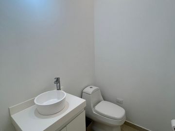 Venta - Casa de una planta en Cárdeno Residencial