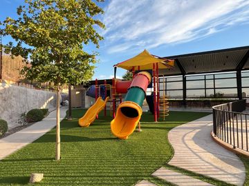 Venta - Casa de una planta en Cárdeno Residencial
