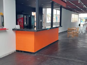 VENTA DE LOCAL COMERCIAL EN ESQUINA - CALLAO