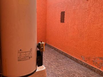 SE VENDE CASA EN PRADERAS DEL SOL, 90 METROS DE TERRENO Y 61 METROS DE CONSTUCCIÓN.