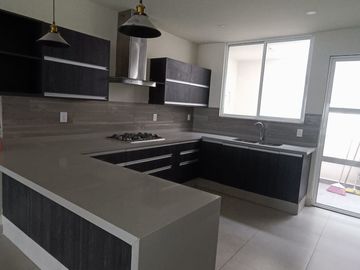 OPORTUNIDAD CASA RESIDENCIAL CAMPO AZUL SLP