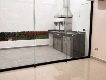 SE VENDE CASA EN CUMBRES
