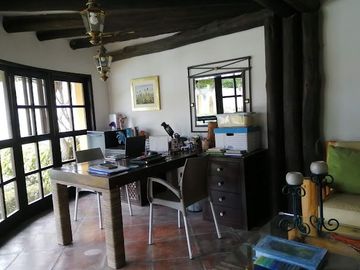 VENDO Preciosa Casa de Campo entre Lurín y Pachacamac 1000mts.  c/ Piscina y Jardines.