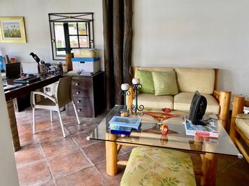 VENDO Preciosa Casa de Campo entre Lurín y Pachacamac 1000mts.  c/ Piscina y Jardines.