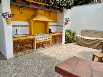 VENDO Preciosa Casa de Campo entre Lurín y Pachacamac 1000mts.  c/ Piscina y Jardines.