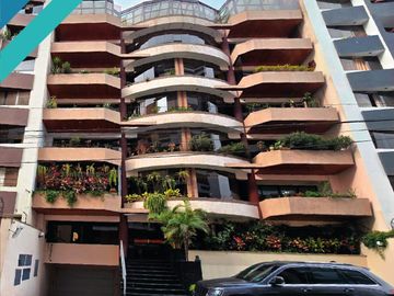 DEPARTAMENTO DÚPLEX EN VENTA 1101 M2 CALLE EL BOULEVARD - SANTIAGO DE SURCO