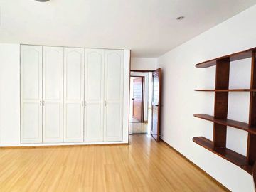 DEPARTAMENTO DÚPLEX EN VENTA 1101 M2 CALLE EL BOULEVARD - SANTIAGO DE SURCO