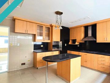 DEPARTAMENTO DÚPLEX EN VENTA 1101 M2 CALLE EL BOULEVARD - SANTIAGO DE SURCO