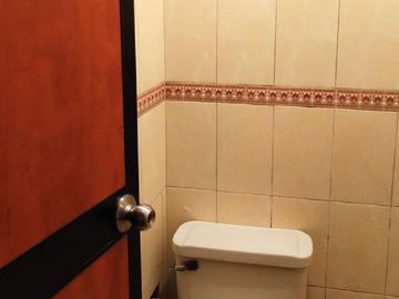 DEPARTAMENTO 2DO PISO EN VENTA 134 M2 URB. UNIVERSAL - SANTA ANITA