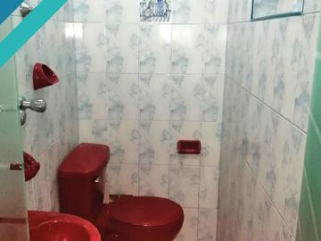 DEPARTAMENTO 2DO PISO EN VENTA 134 M2 URB. UNIVERSAL - SANTA ANITA