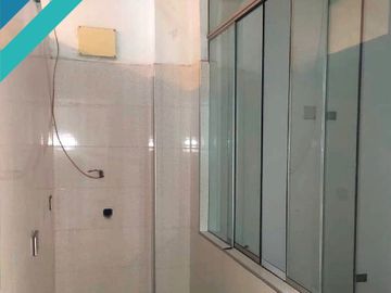 DEPARTAMENTO 1ER PISO EN VENTA 91 M2 JR. LOS ROBLES - SANTA ANITA