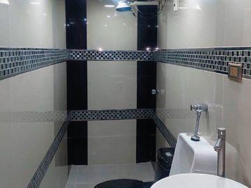 DEPARTAMENTO 1ER PISO EN VENTA 91 M2 JR. LOS ROBLES - SANTA ANITA