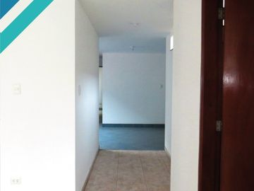 DEPARTAMENTO 2DO PISO EN VENTA 110 M2 AV. MELGAREJO – LA MOLINA