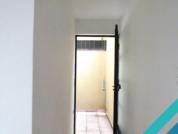 DEPARTAMENTO 2DO PISO EN VENTA 110 M2 AV. MELGAREJO – LA MOLINA