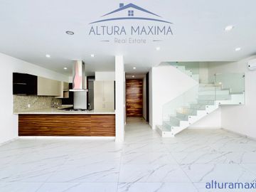 Casa Nueva en Venta Solares Coto Azent Zona Real Zapopan