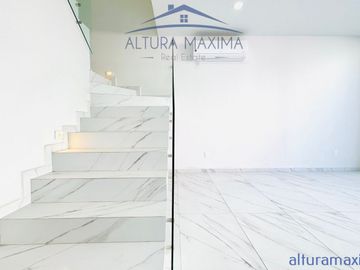 Casa Nueva en Venta Solares Coto Azent Zona Real Zapopan