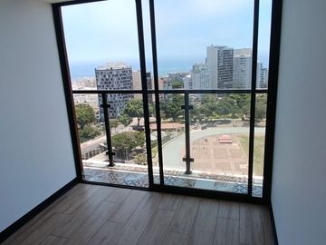 Vendo Departamento de Estreno en Barranco