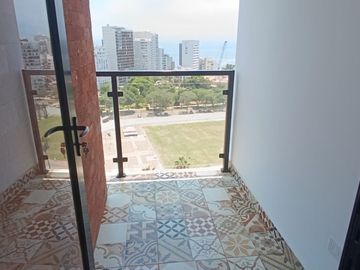Vendo Departamento de Estreno en Barranco