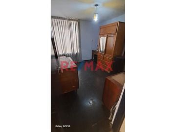 Se Vende Casa Como Terreno !!!!!! Oportunidad Única De Inversión En San Juan De Miraflores!!!!!!