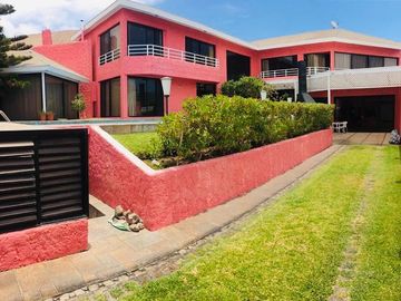 VENDO CASA EN JARDINES DEL SUR, TRAVESÍA DEL MIRADOR DE LA CIUDAD DE ANTOFAGASTA