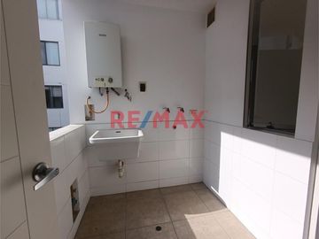 Departamento En La Av 2 De Mayo En San Isidro