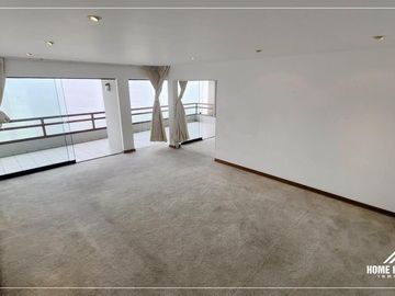 VENTA AMPLIO DEPARTAMENTO EN MIRAFLORES CON VISTA AL MAR!