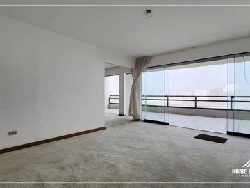 VENTA AMPLIO DEPARTAMENTO EN MIRAFLORES CON VISTA AL MAR!