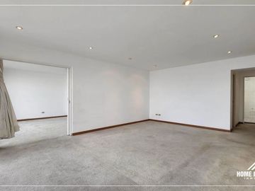 VENTA AMPLIO DEPARTAMENTO EN MIRAFLORES CON VISTA AL MAR!