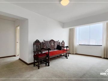 VENTA AMPLIO DEPARTAMENTO EN MIRAFLORES CON VISTA AL MAR!