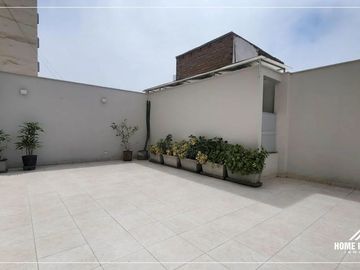 VENTA AMPLIO DEPARTAMENTO EN MIRAFLORES CON VISTA AL MAR!