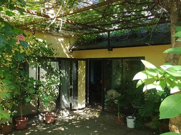Casa a un lado de Mall La Florida Go e Iplacex