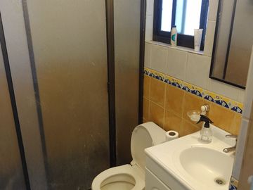 Casa a un lado de Mall La Florida Go e Iplacex